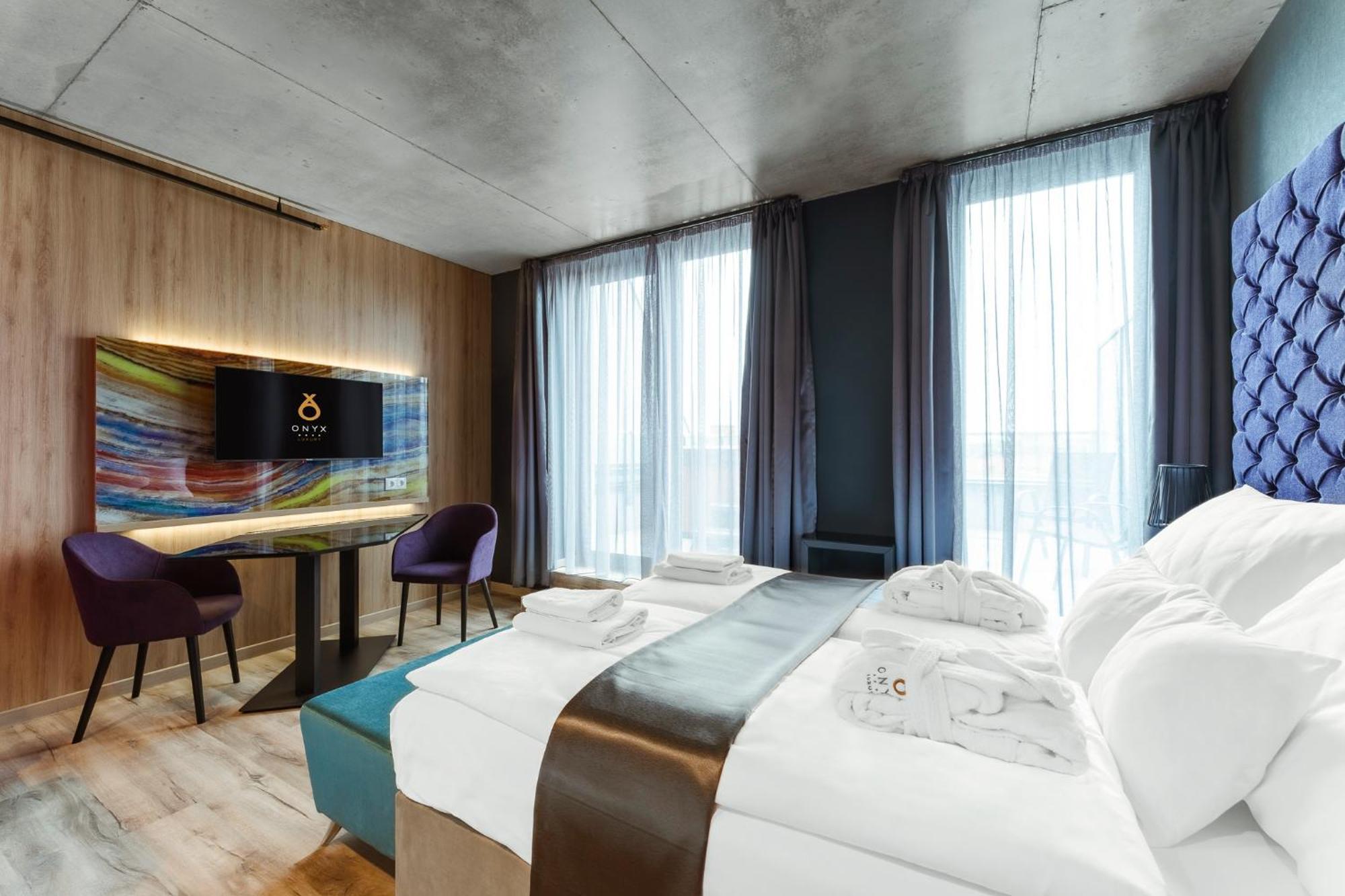 Onyx Luxury Budapest Exterior photo