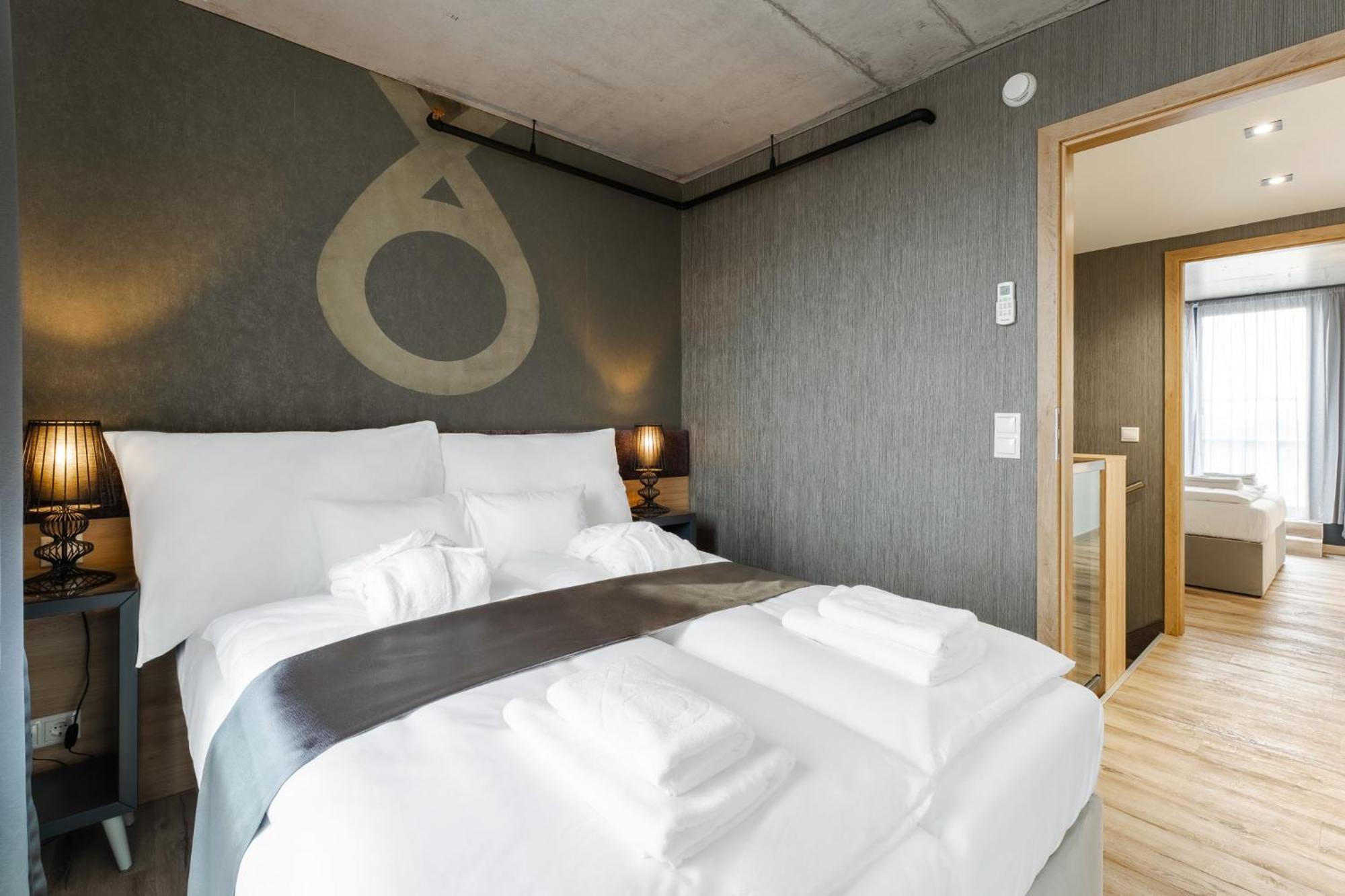 Onyx Luxury Budapest Exterior photo