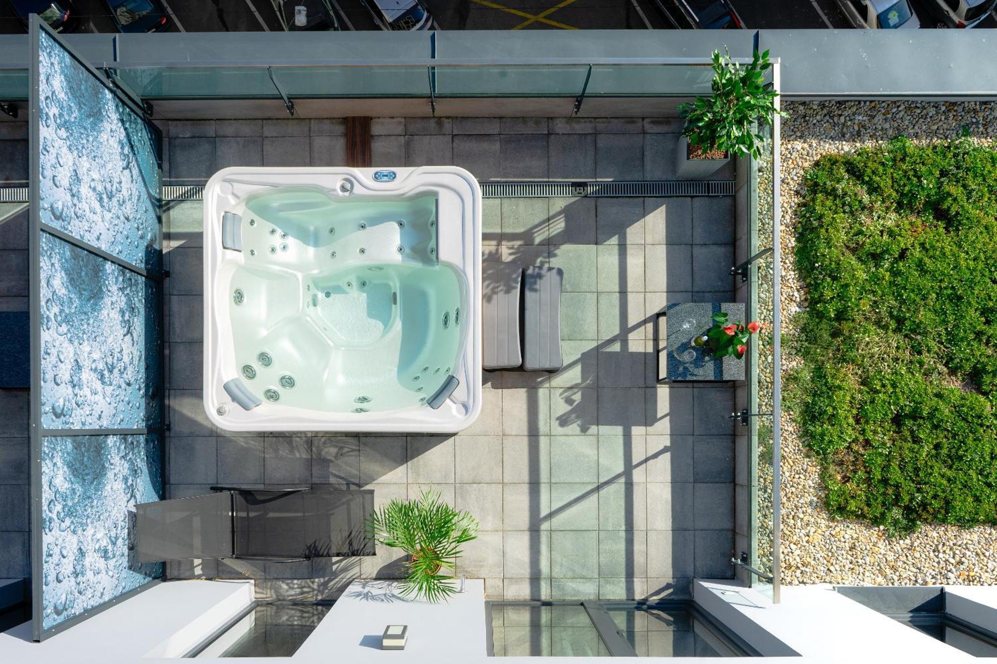 Onyx Luxury Budapest Exterior photo