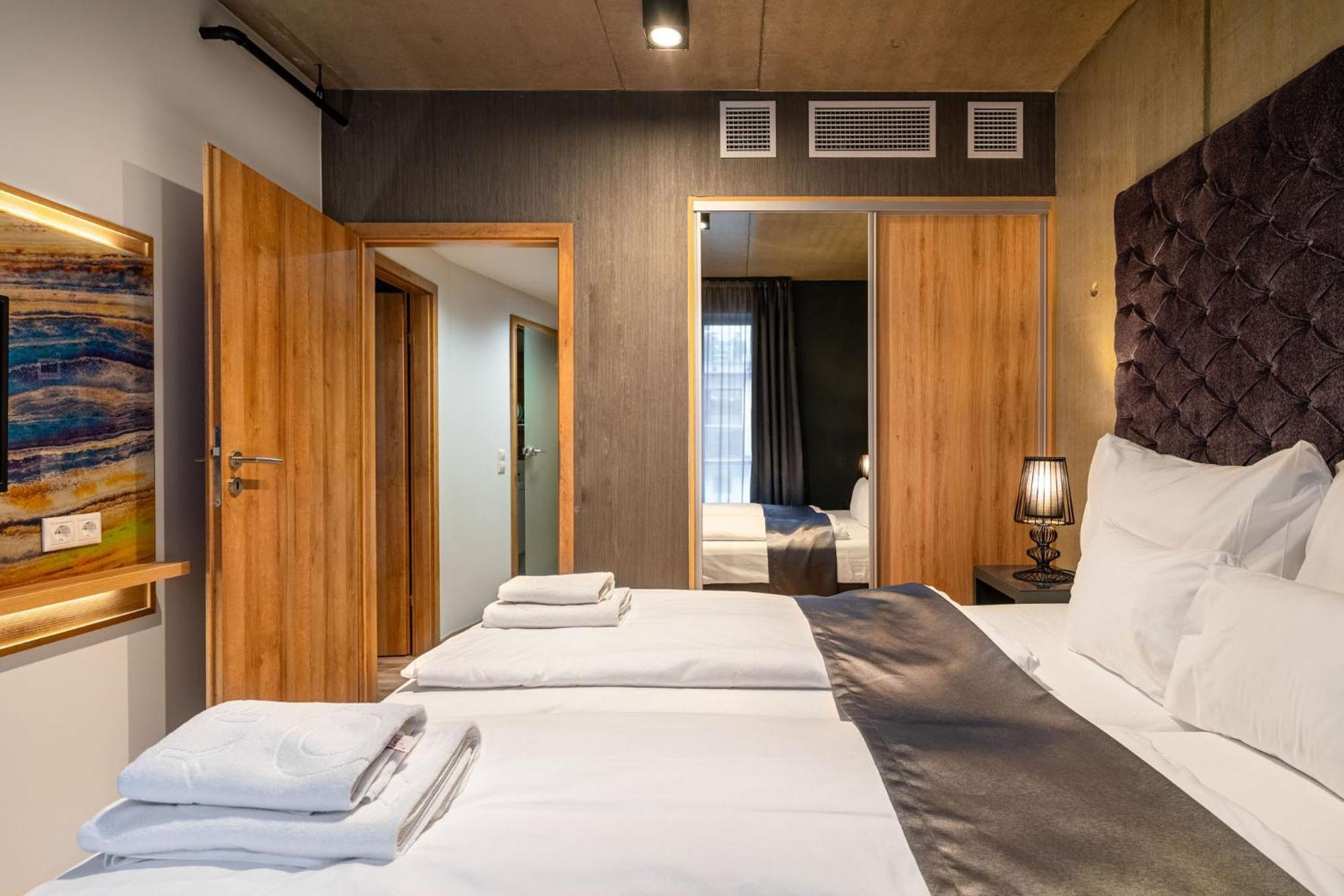 Onyx Luxury Budapest Exterior photo