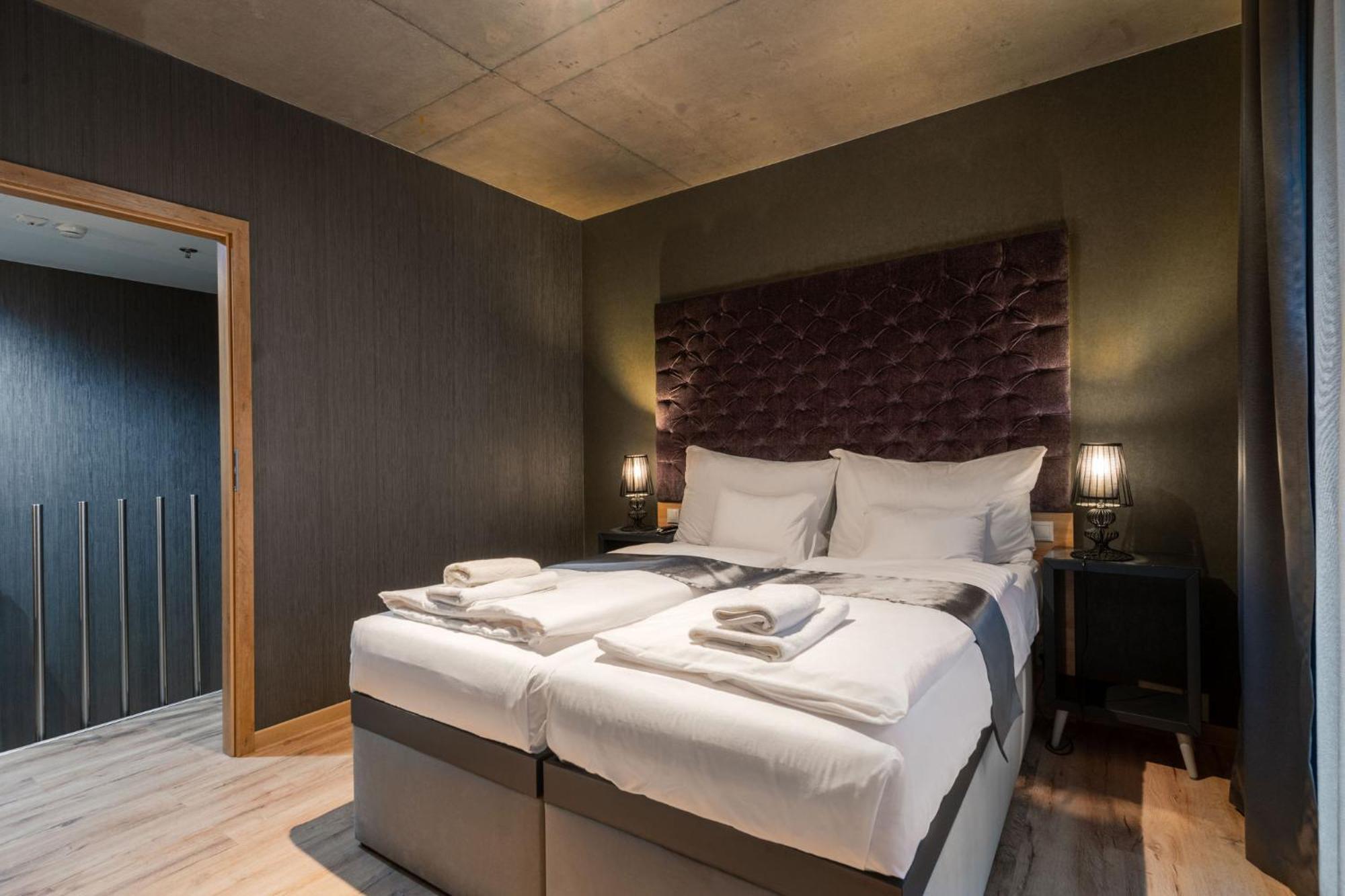 Onyx Luxury Budapest Exterior photo