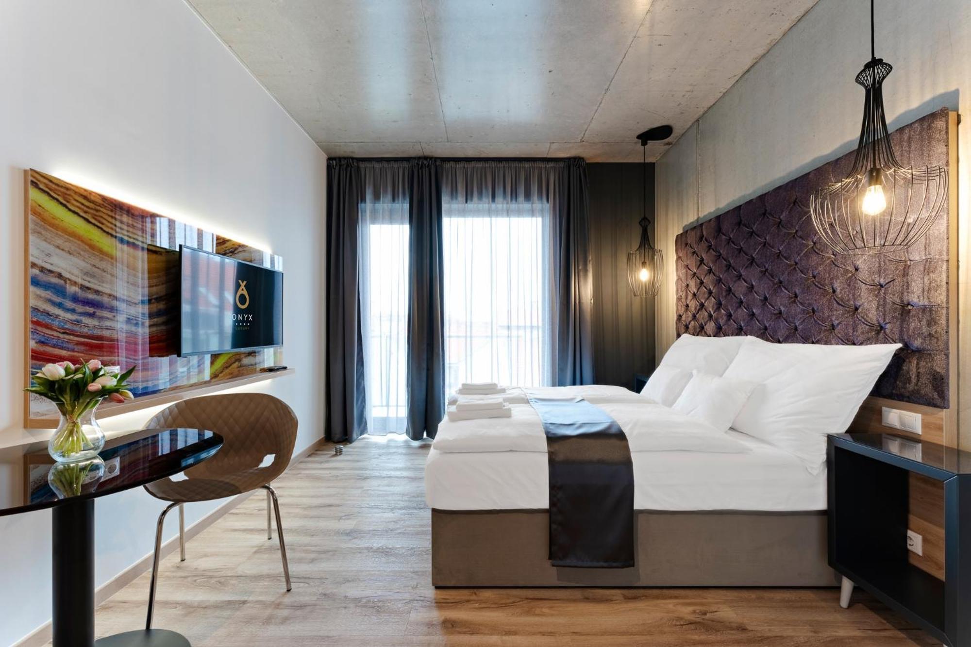 Onyx Luxury Budapest Exterior photo