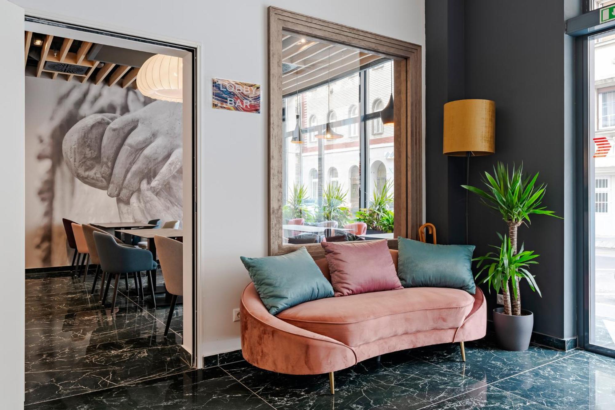 Onyx Luxury Budapest Exterior photo