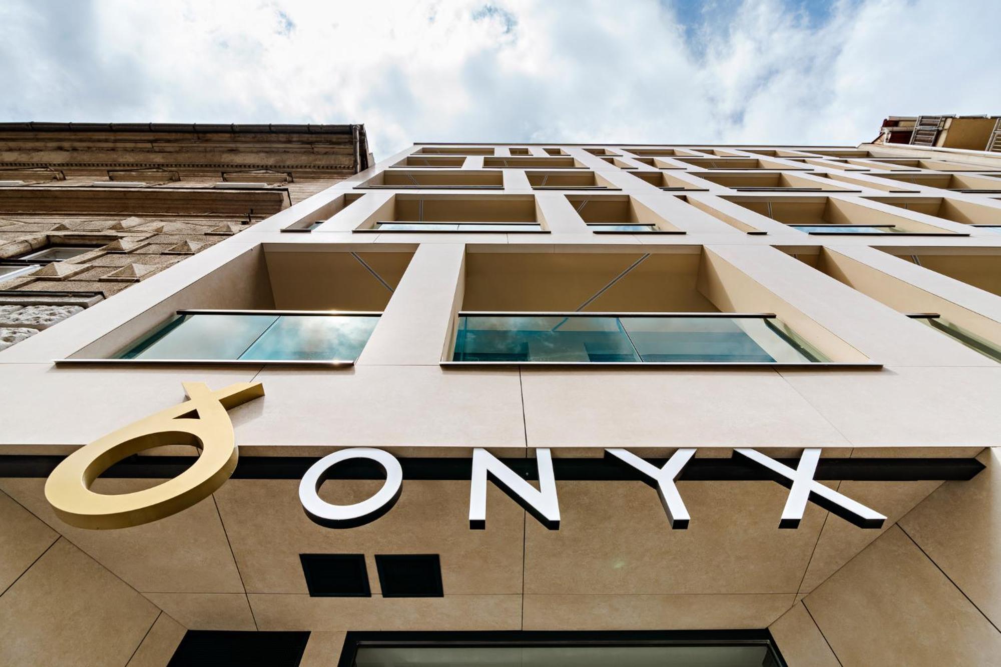 Onyx Luxury Budapest Exterior photo